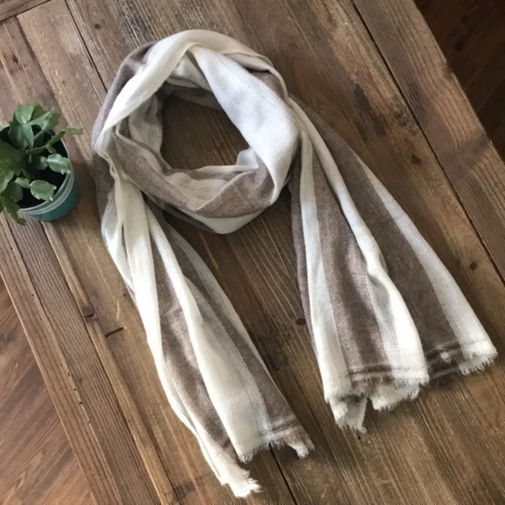Wrap/ Scarf/ Shawl 100% Exclusive Cashmere Hand Made in Nepal 27”x78”